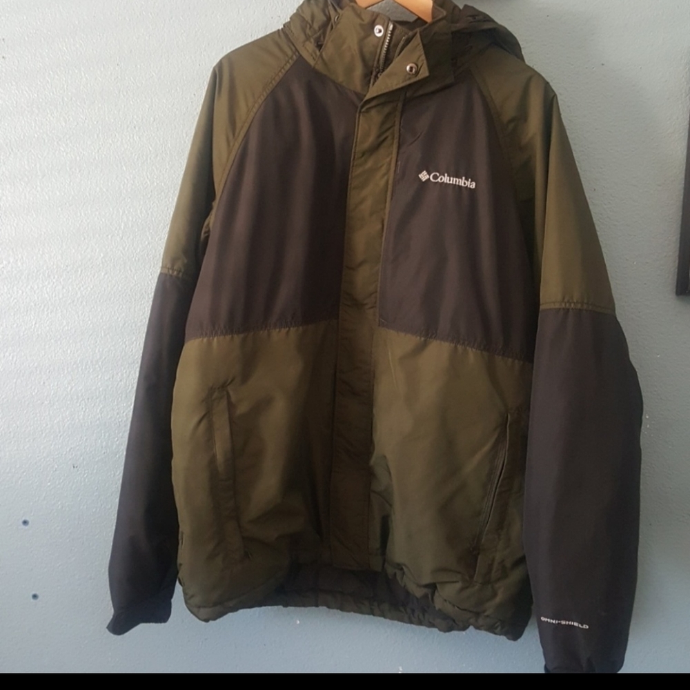 Columbia Men's Winter snow jacket like brand new